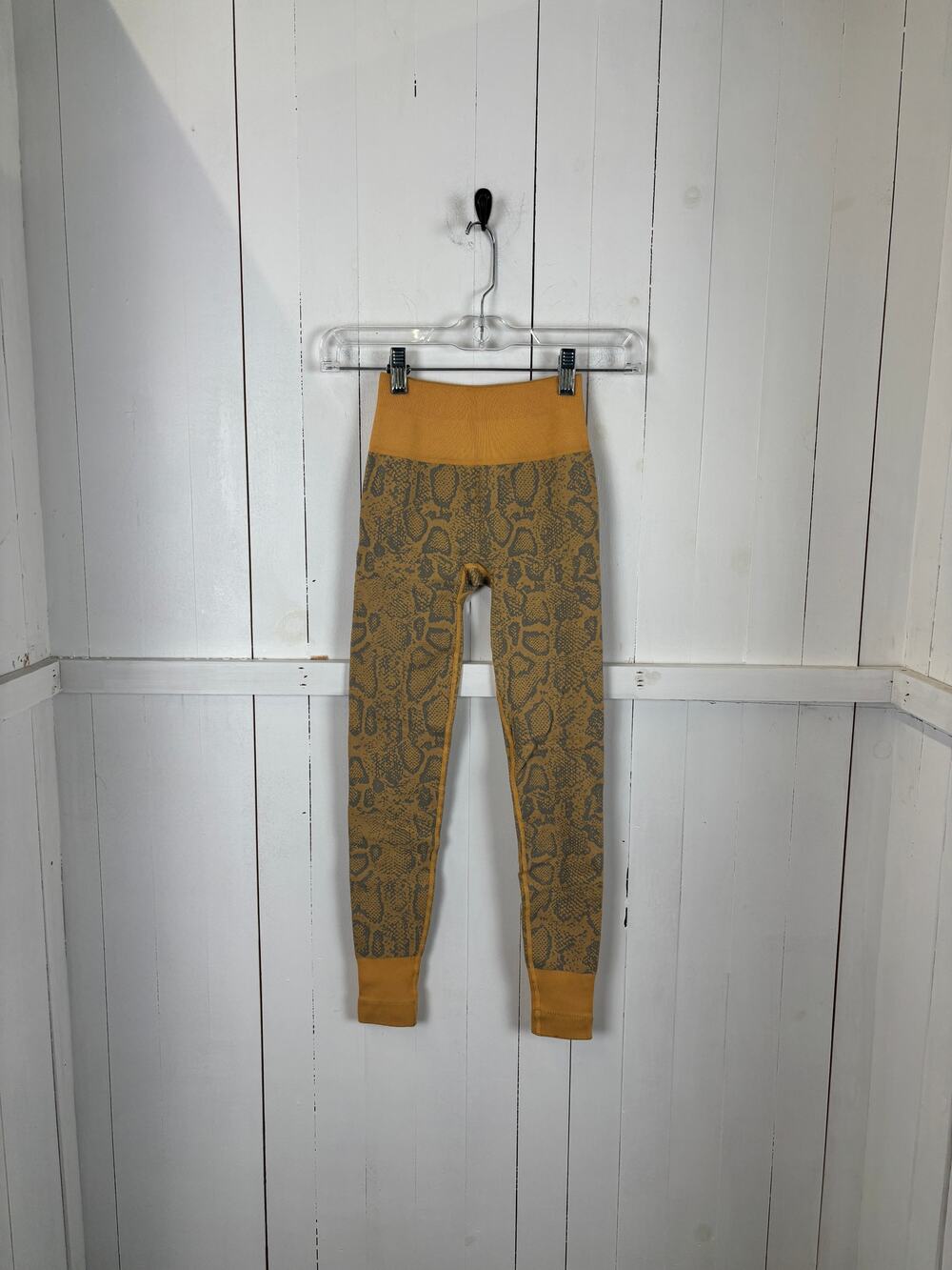 Nux Orange Yellow Ankle Leggings Women’s Size S New Without Tags